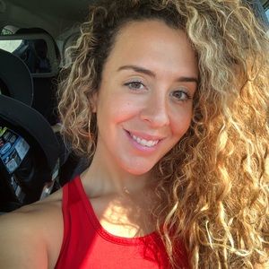 Meet your Posher, Selina